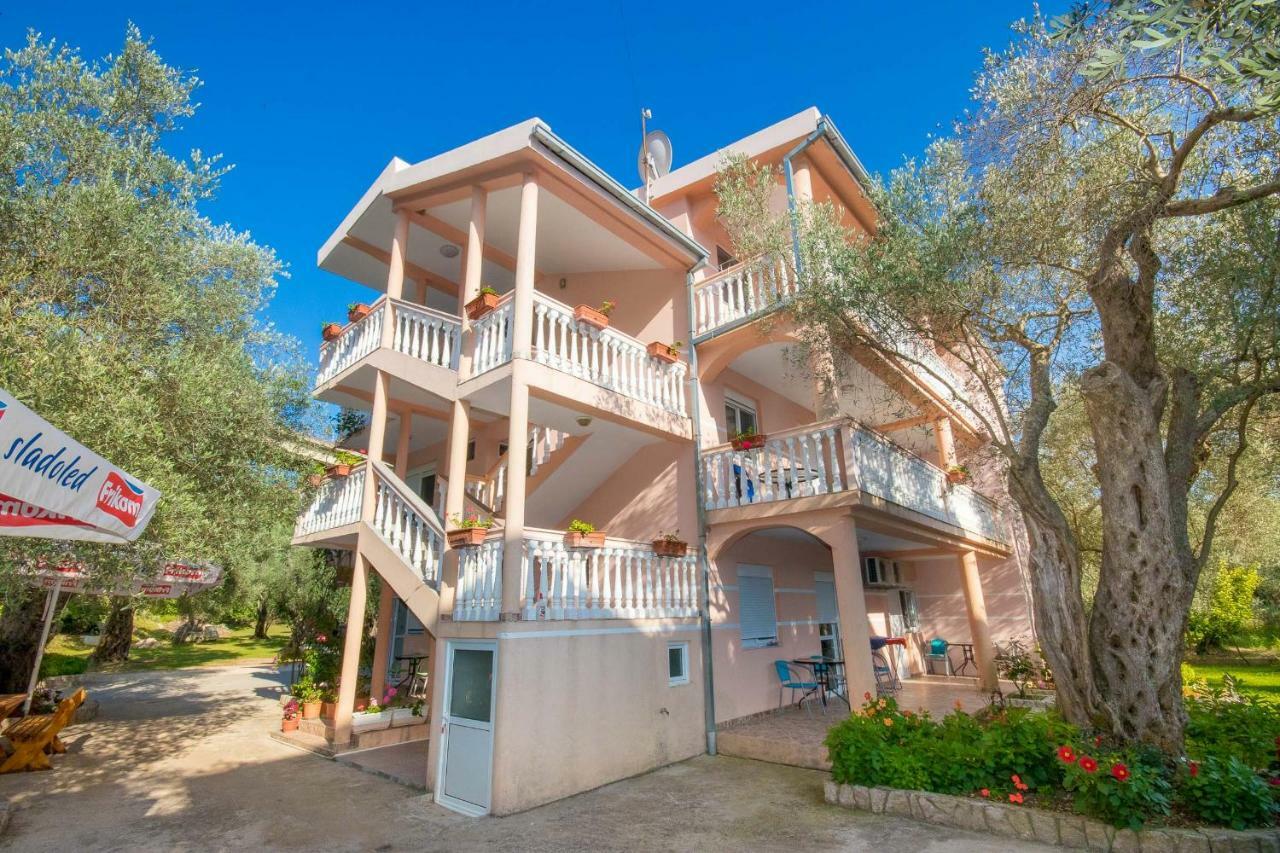 Apartments Duskic Utjeha Dış mekan fotoğraf
